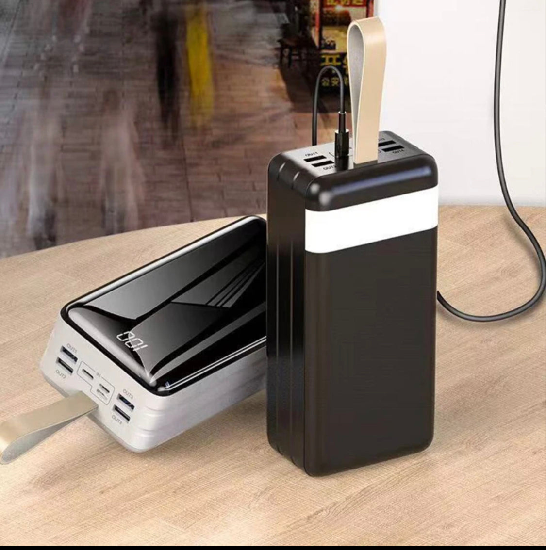 סוללת גיבוי 40,000 מילי אמפר