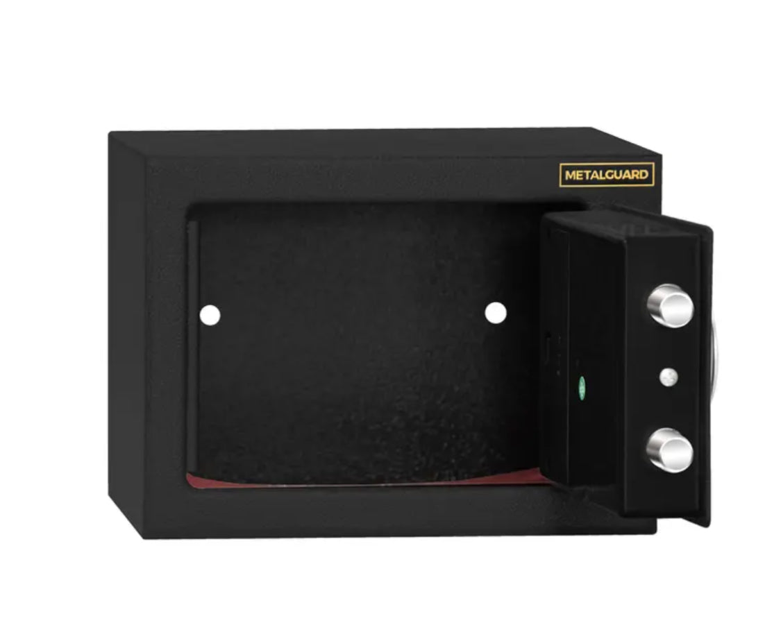 כספת ביתית בנפח 4.88 ליטר דגם MG777