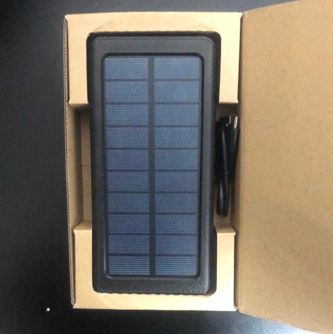 סוללת גיבוי סולרית 50000mha עם טעינה אלחוטית ו 4 יציאות ו 2 כניסות לטעינה