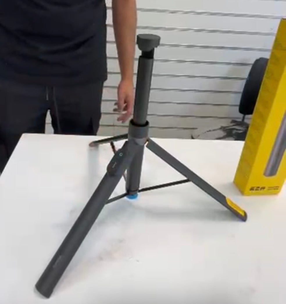 מוט סלפי מקצועי דגם H18L Pro
נפתח לחצובה עד 1.8 מטר